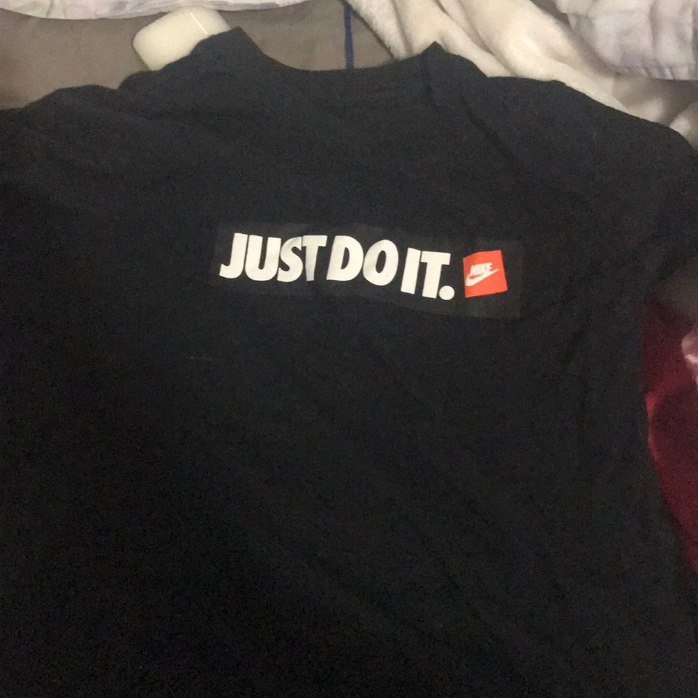 Nike tee